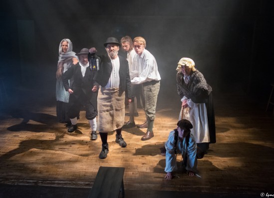 The Kissing Ring 05-1